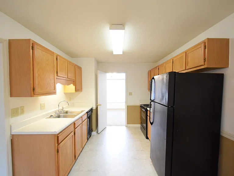 1328 Butterwood Cir — Photo 5