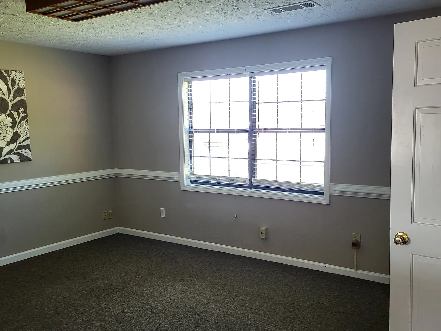 3 bed, 1050 sqft, $1,150 — Photo 4