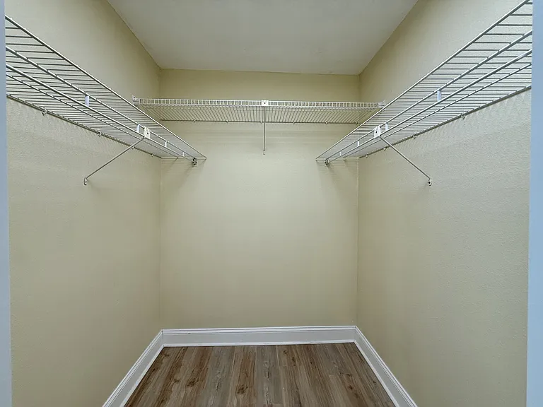 4533 Marine Pkwy #101 — Photo 20