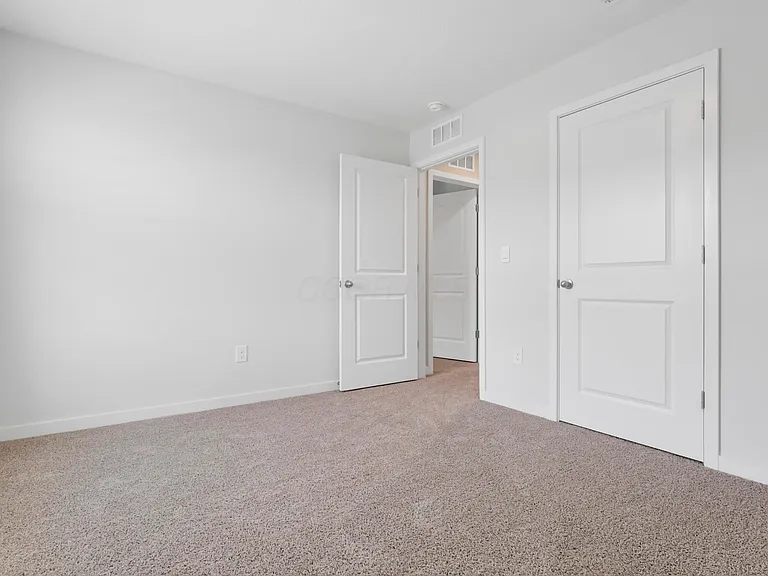 6302 Marinelli Dr N — Photo 28