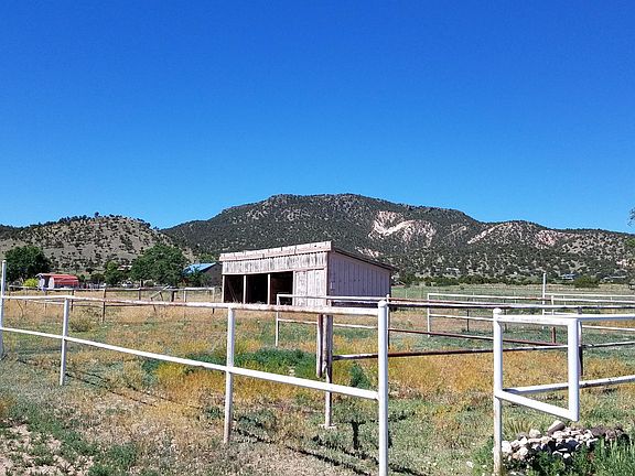 3rd image of 206 S Highway 180