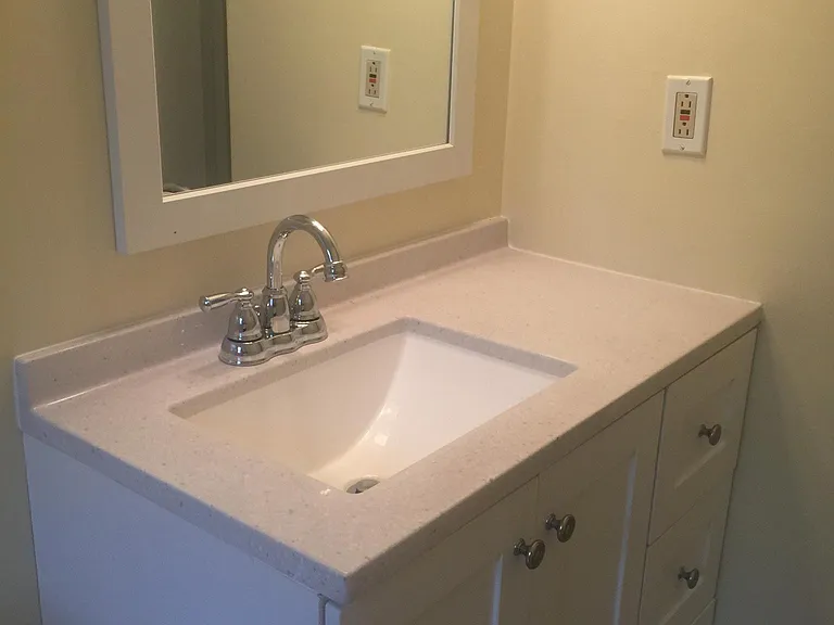 786 Charlotte Dr — Photo 9