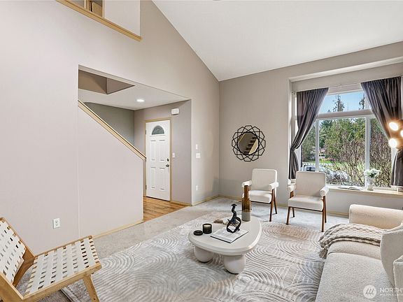 4th image of 10153 67th Avenue E