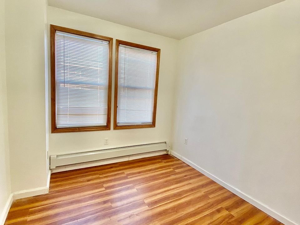 2nd image of 10231 46th Ave Floor 2