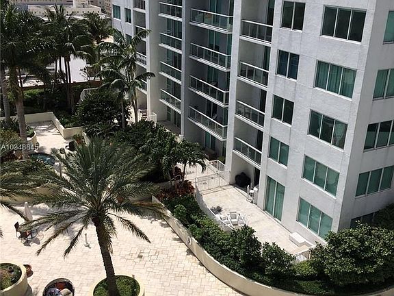 5th image of 244 Biscayne Blvd APT 1409