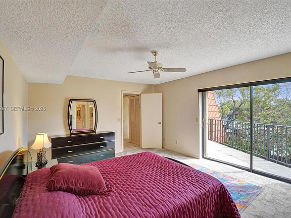 4th image of 11100 SW 15th Mnr