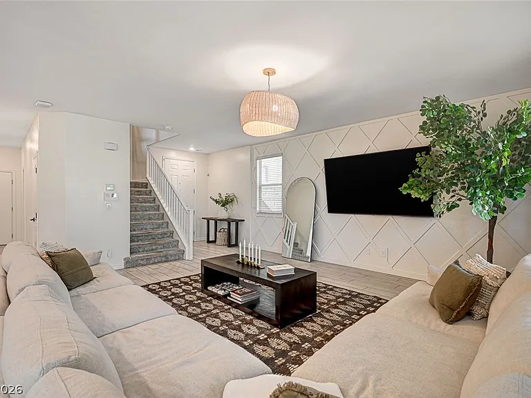 12309 Silvana St — Photo 7