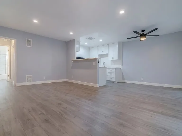 928 4th St #3 — Photo 9