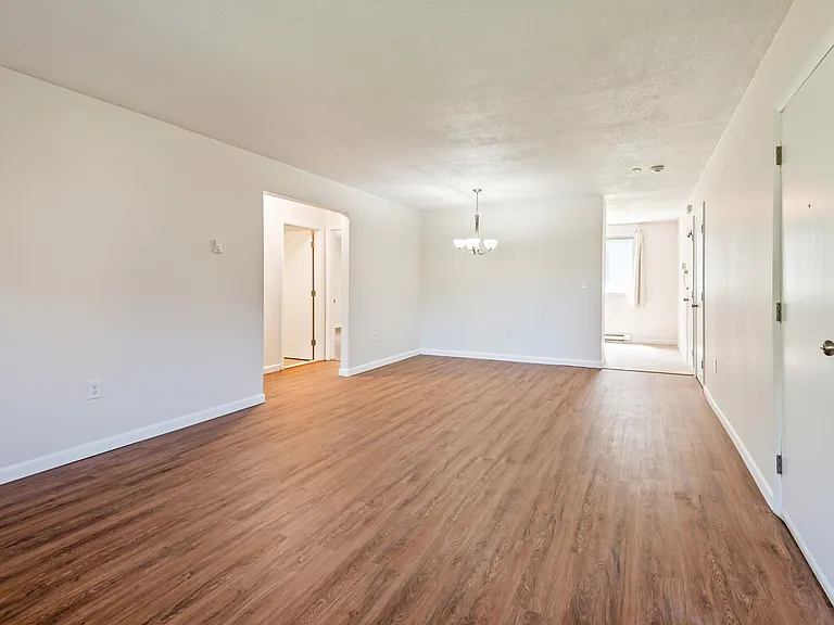 121 Bailey St #D31 — Photo 12