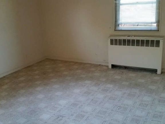 2nd image of 15518 84th St Fl 2