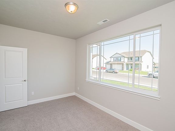 5th image of 4012 Stafford Dr