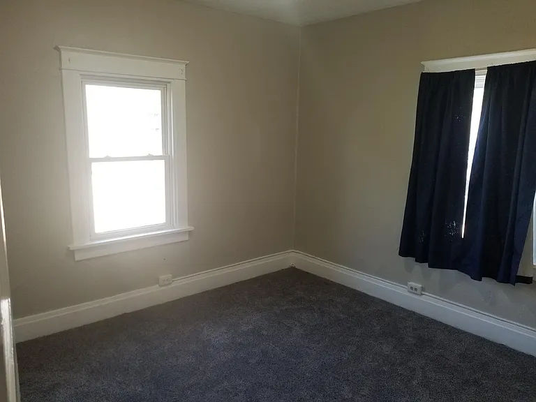 2220 Carpenter Ave — Photo 8
