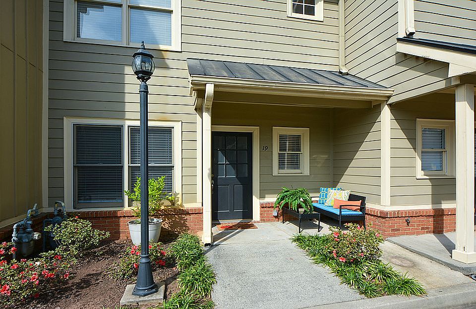 1st image of 1516 Howell Mill Rd NW APT 19