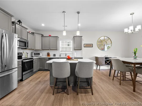1116 Mayfern Dr, Hope Mills, NC 28348