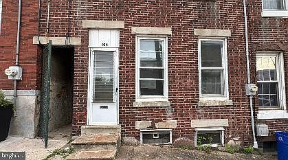 2nd image of 104 Ripka St