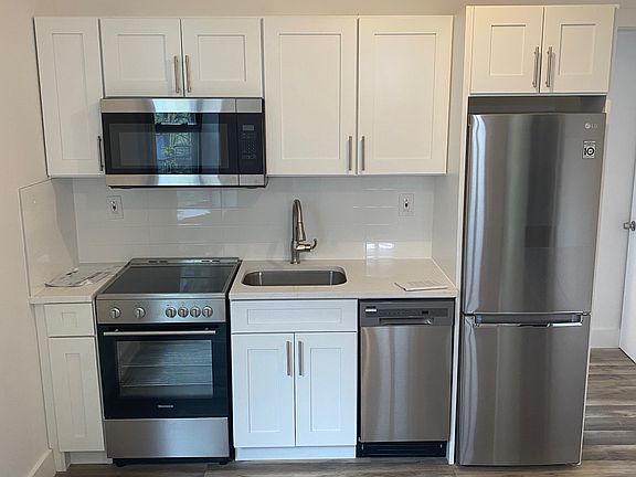 2nd image of 58 E 1st St APT 3D
