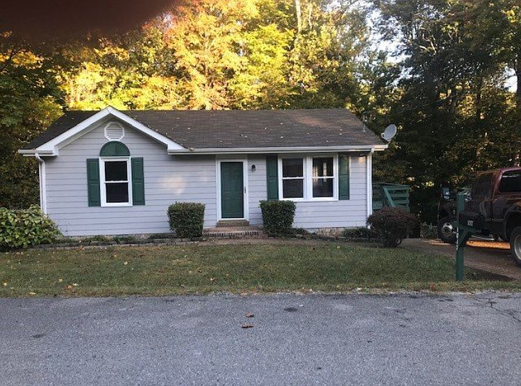 1st image of 1017 Hollis Ln