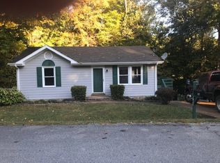 1017 Hollis Ln, White House, TN 37188
