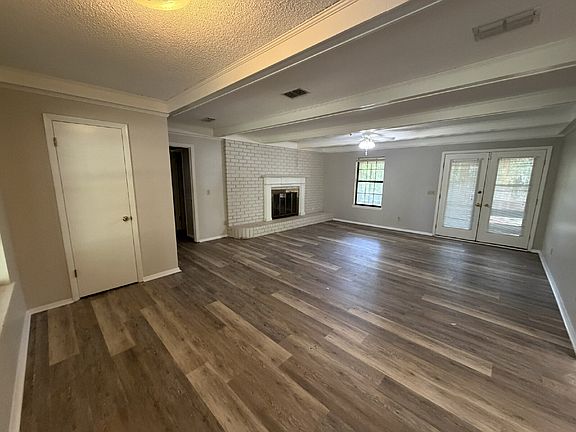 2nd image of 307 Kuwe Trl