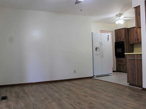 4th image of 418 Saint Johns Pl