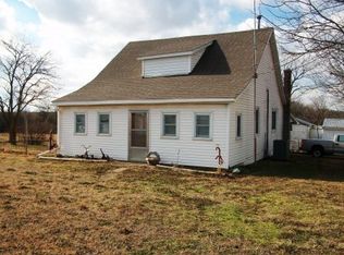 270 S County Dr, Syracuse, MO 65354