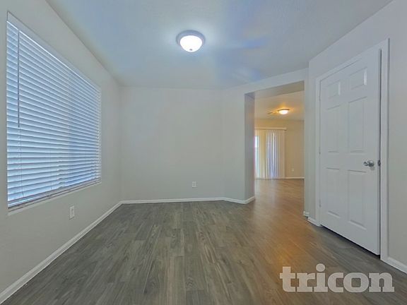 3rd image of 23634 W Tamarisk Ave