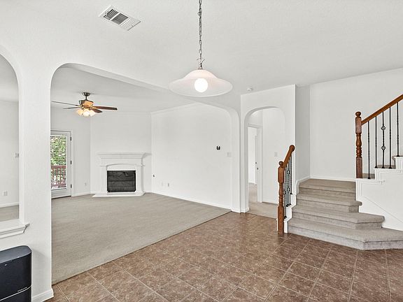 5th image of 14505 Broadwinged Hawk Dr