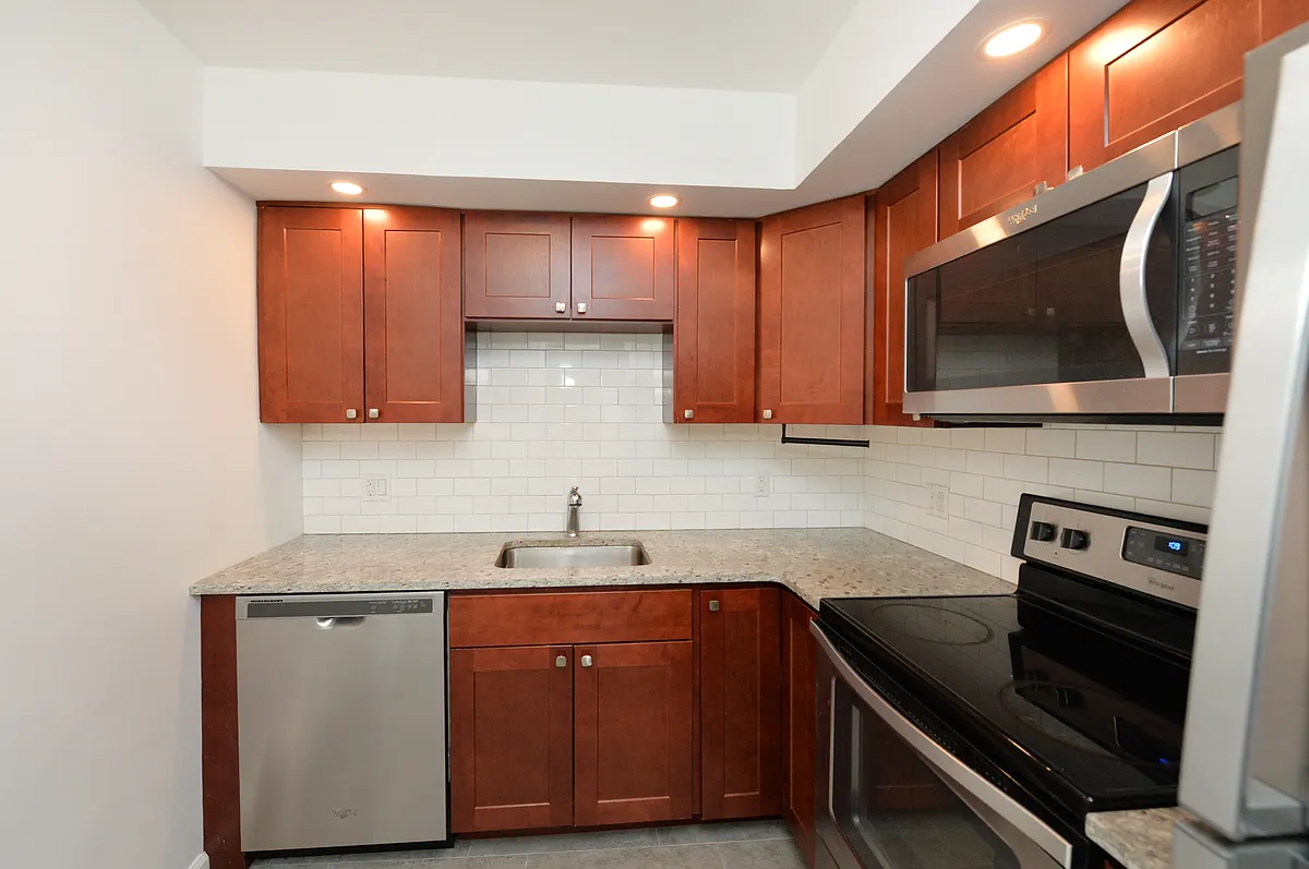Building Photo - 20 Ridge Rd #A8