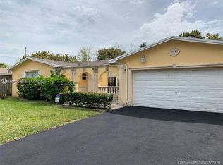 10724 SW 175th Ter, Miami, FL 33157