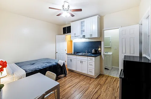 Floor plan 215