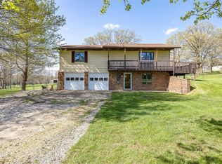 23627 Grindstone Rd, Lebanon, MO 65536
