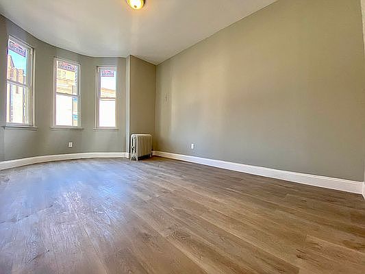 3rd image of 2024 Bergen St #2L