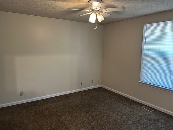 4th image of 527 Mallory Dr