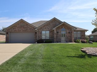1117 Constitution Dr, Edinburgh, IN 46124