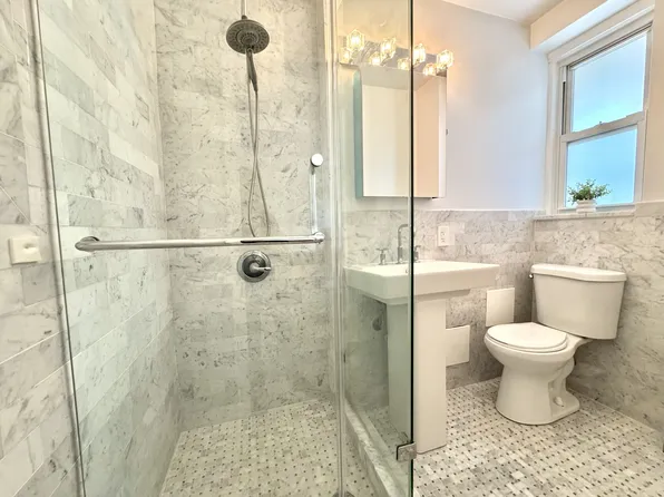 3135 Johnson Avenue image 11 of 15