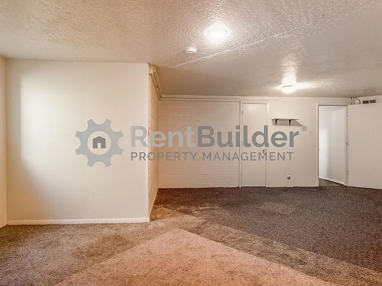 1605 Coal Ave SE — Photo 19