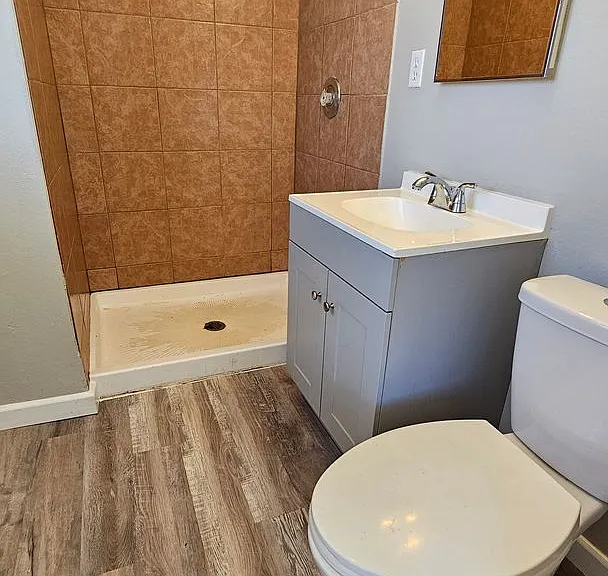 610 Daisy St — Photo 11