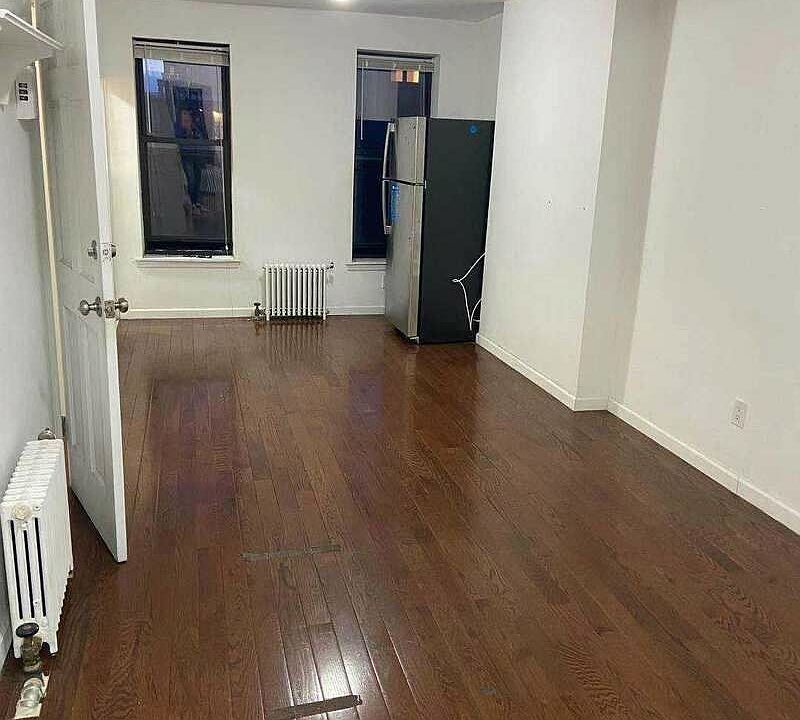 1st image of 130 16th St Floor 3