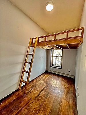 3rd image of 191 Vernon Ave #B2