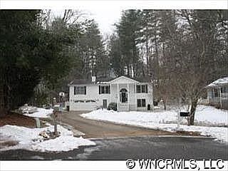 1st image of 205 Glen Woods Ct