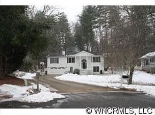 205 Glen Woods Ct, Asheville, NC 28803