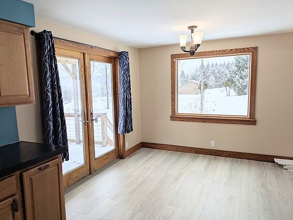 2nd image of 3757 Hamden Hill Rd