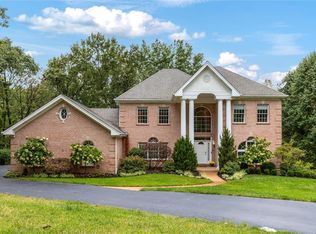 11047 Rambling Oaks Dr, Saint Louis, MO 63128