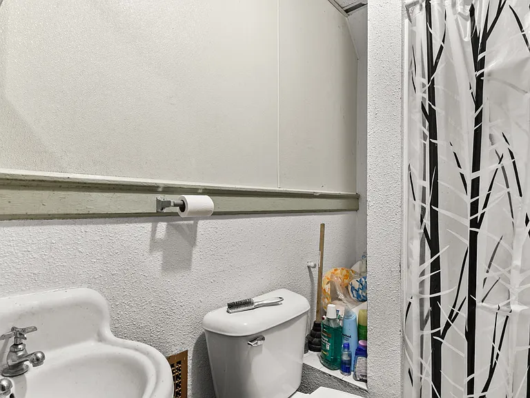 1111 E Gorham St #2 — Photo 16