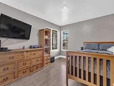 126 Catrina Ct — Photo 11