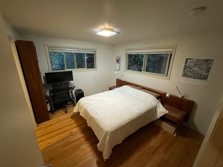 5915 S Cooper St — Photo 2