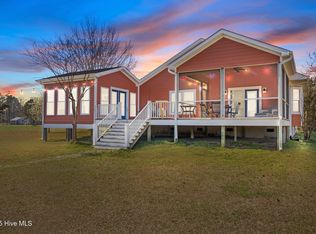 963 N Creek Dr, Belhaven, NC 27810