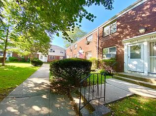 220-16 67th Ave #D, Oakland Gardens, NY 11364