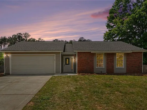 2620 Rolling Hills Way SE, Conyers, GA 30094
