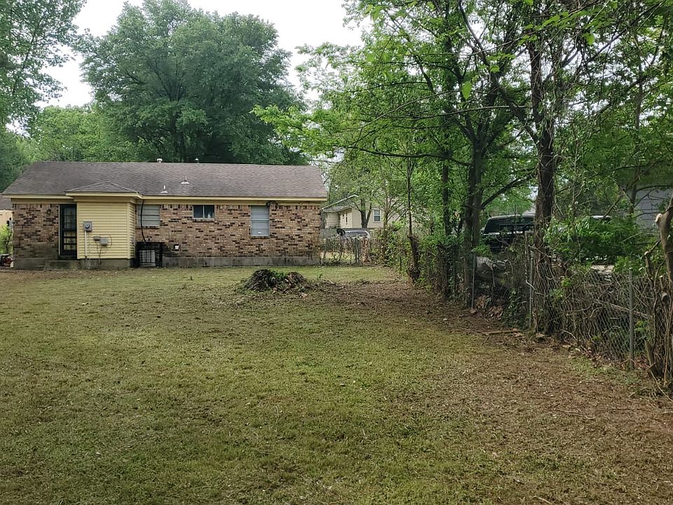 2nd image of 3303 Amselle Cir